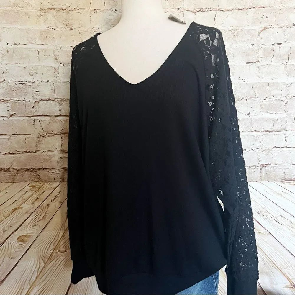 Torrid lace sleeve ribbed knit top